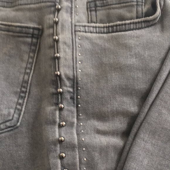 ZARA High-Rise Slim Fit Jeans - Edgy & Stylish! - Picture 7 of 16
